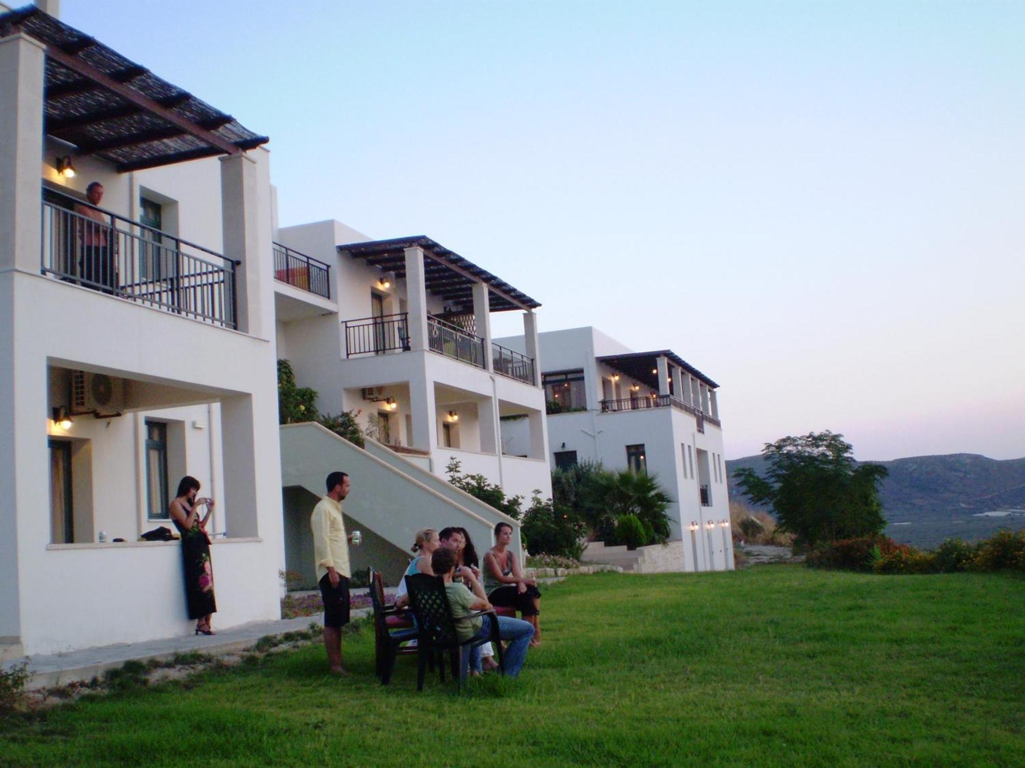 Roubini Apartments Falasarna Ngoại thất bức ảnh